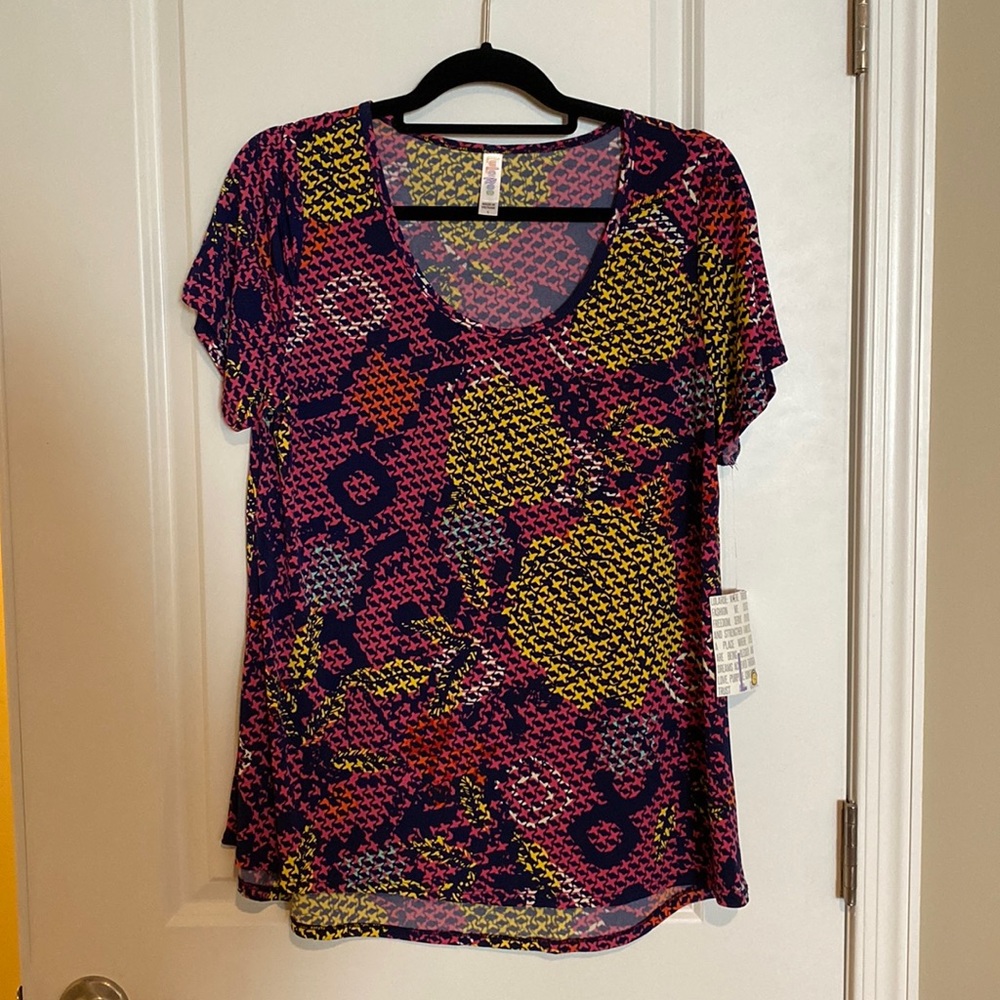 LuLa Roe poly/spandex top